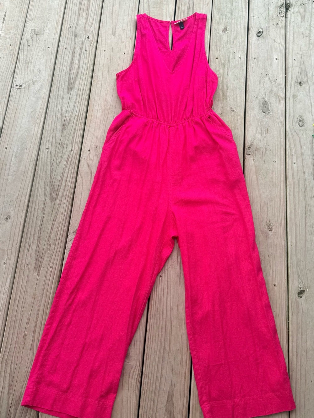 Universal Thread Sleeveless V-Neck Cutout Jumpsuit in Fuchsia - Picture 3 of 4